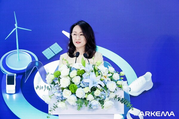 阿科玛大中华区总裁张潇雨女士发表感言庆祝常熟基地25周年、常熟研发中心10周年