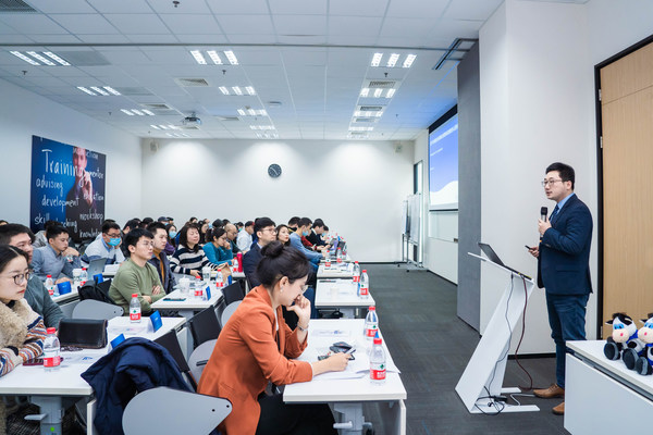 TUV莱茵举办汽车智能网联研讨会，聚焦网络安全与各领域技术融合